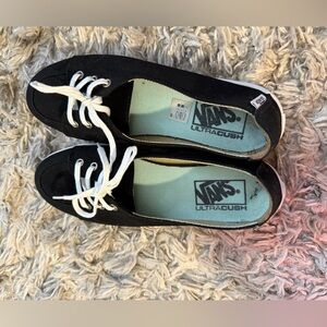 Vans Women's Black and White Canvas Sneakers